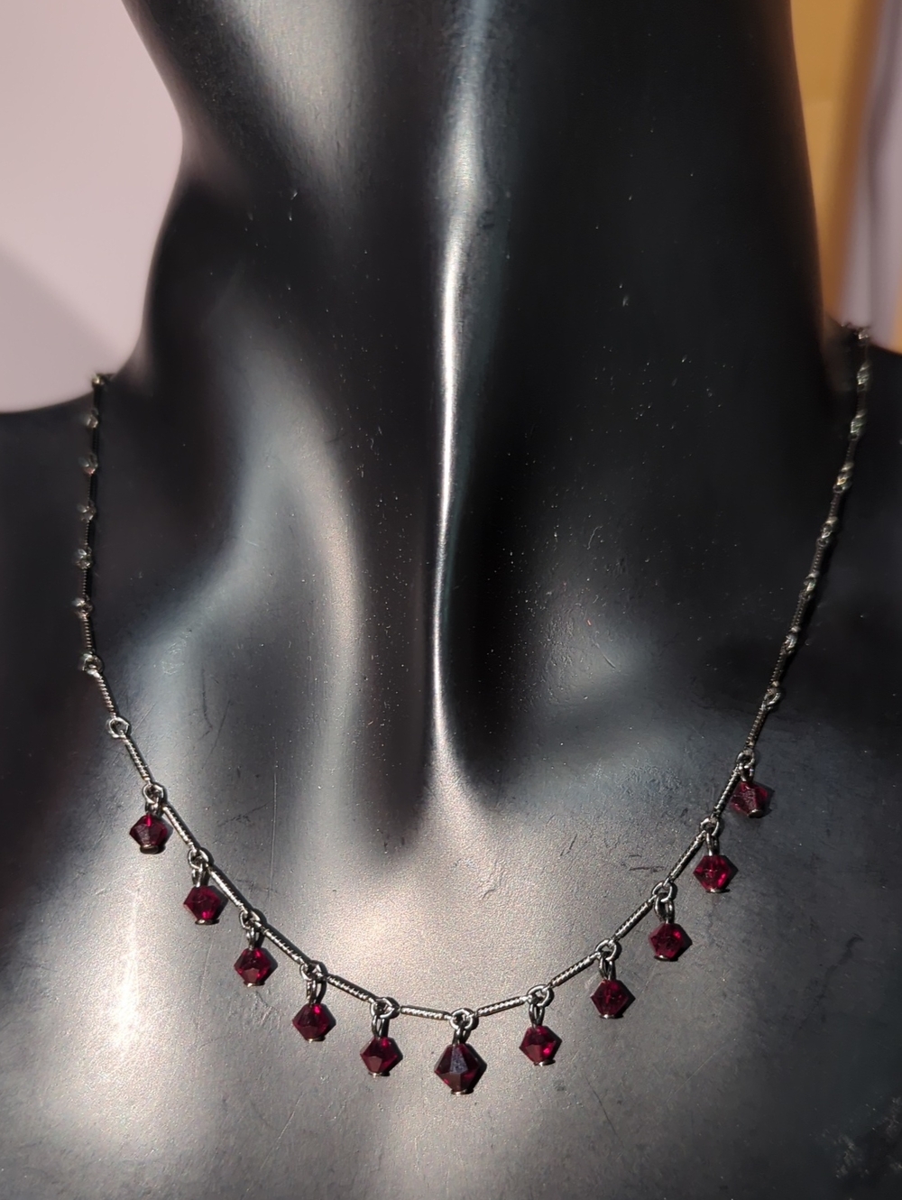 Vintage Bonnie J Siam Red Crystal Shimmer Fringe Necklace - 70s/80s + FREE GIFT